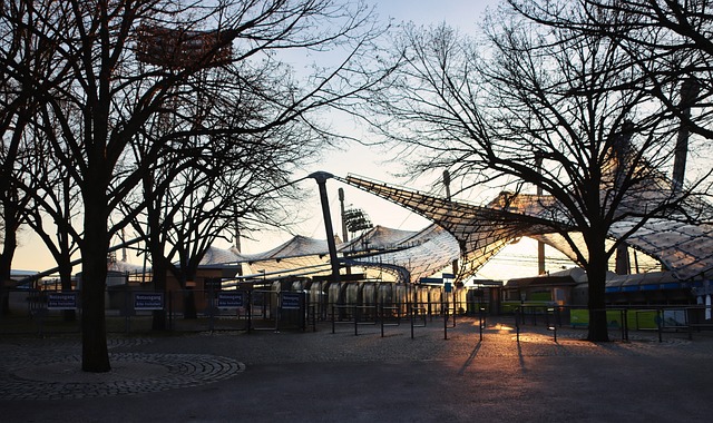 弗莱肯：曼城的阵容确实令人意外；我们配得上这三分