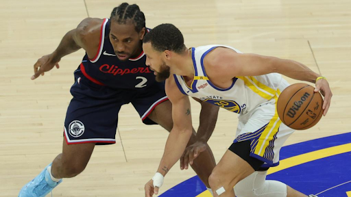 火力全开！孙颖莎王楚钦直落三局击败法国组合，助中国队先拿3分