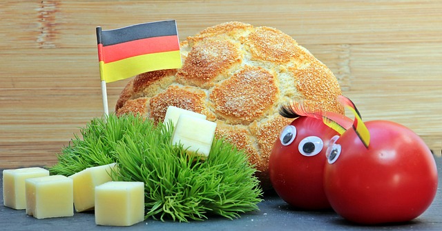 欧冠惊现篮球比分！巴黎热刺8球对攻创纪录，维蒂尼亚戴帽背后藏着的惊天秘密